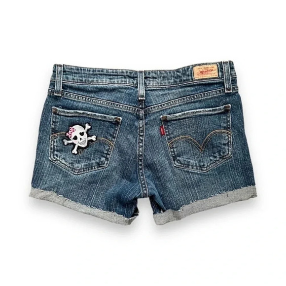 Levi’s Super Low Skull‎ Print Denim Cut Off Jean Shorts 29” Waist / Size 5 - Picture 3 of 5